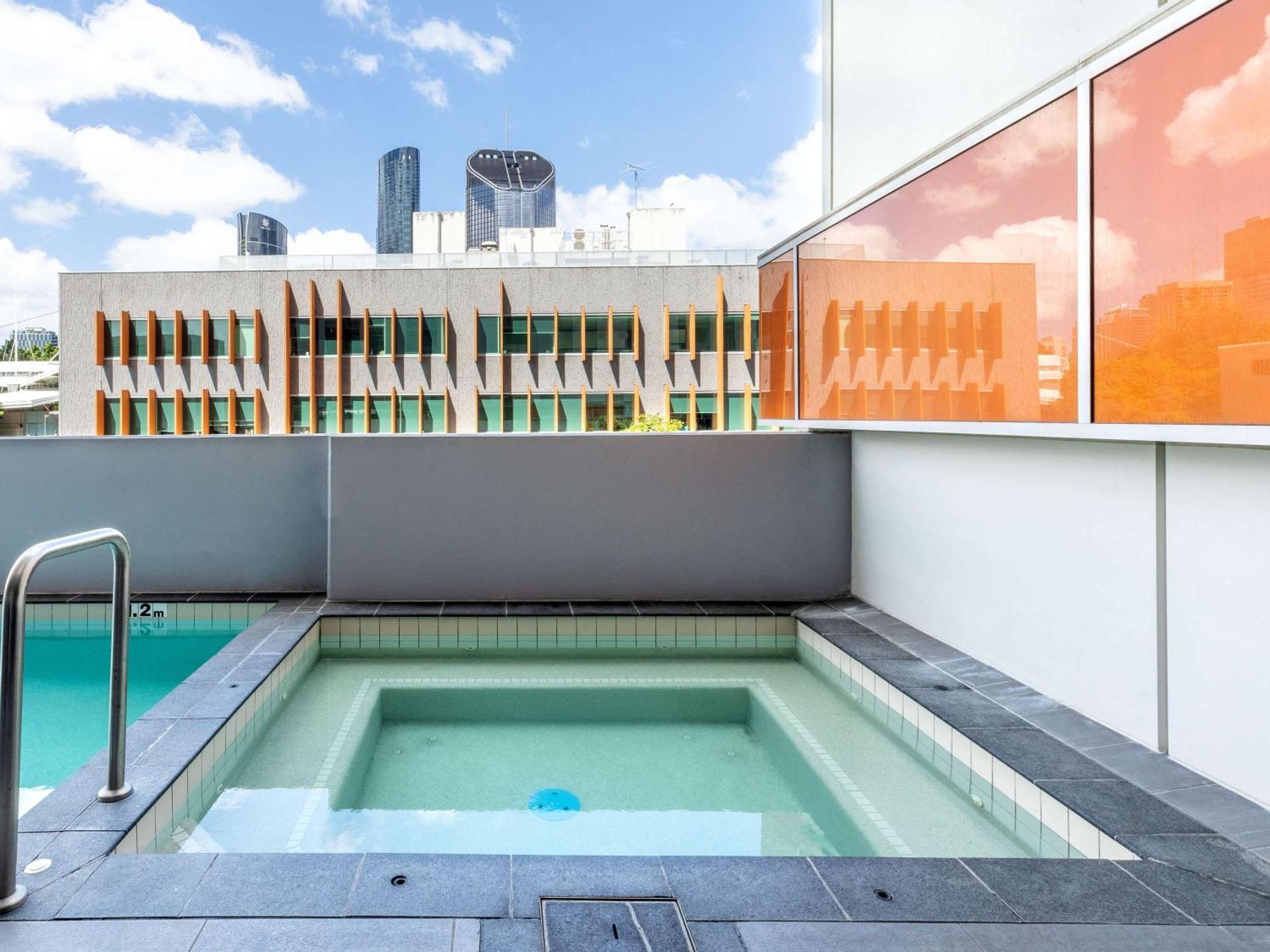 Mantra South Bank Brisbane Hotel Exterior photo